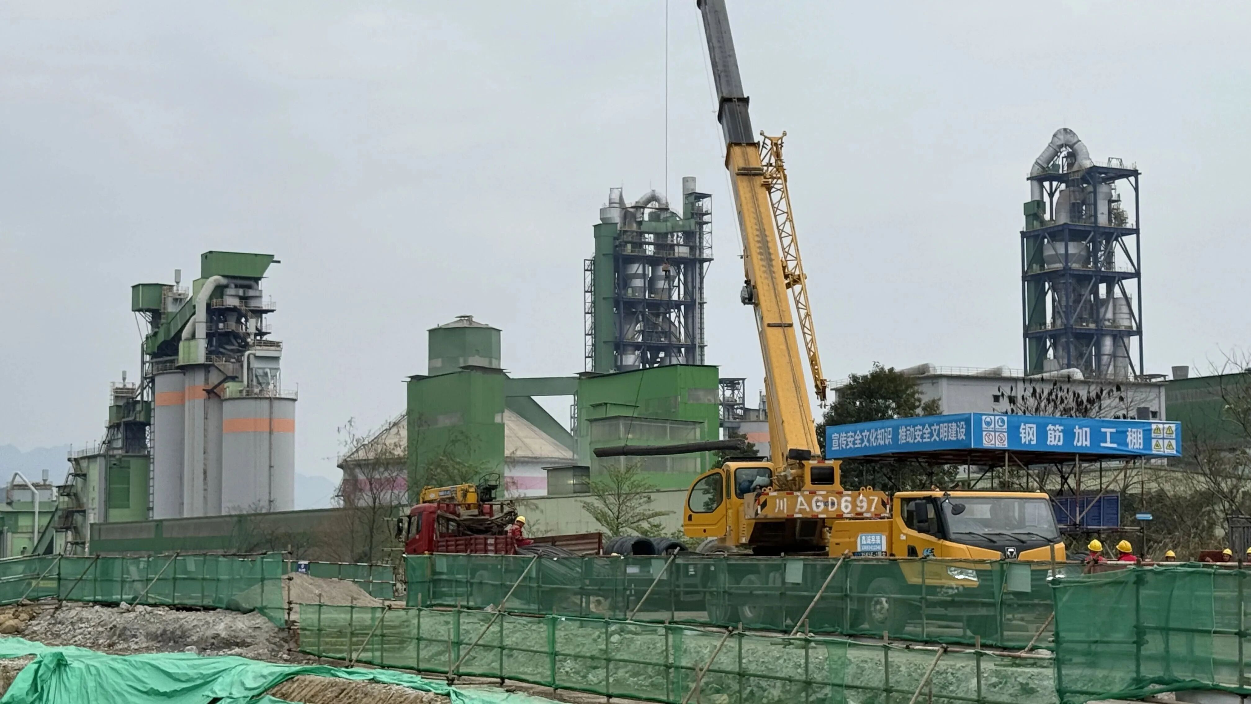 总投资3亿元，一期建设商品混凝土搅拌站；二期布局湿拌砂浆等产线